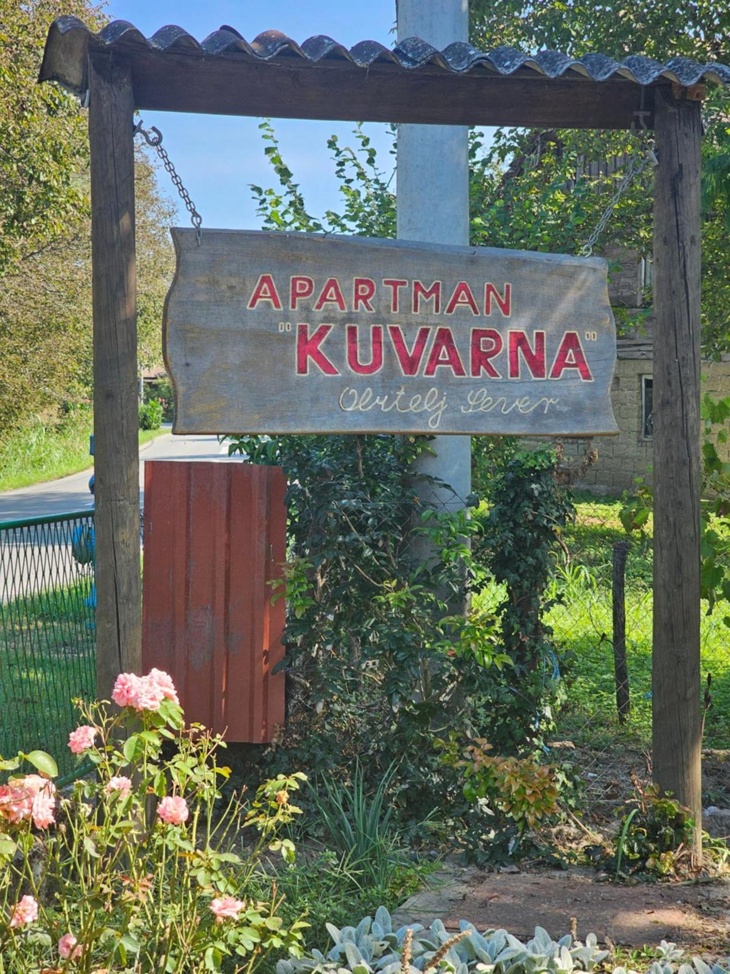 Apartments Kuvarna Cigoc Exterior photo